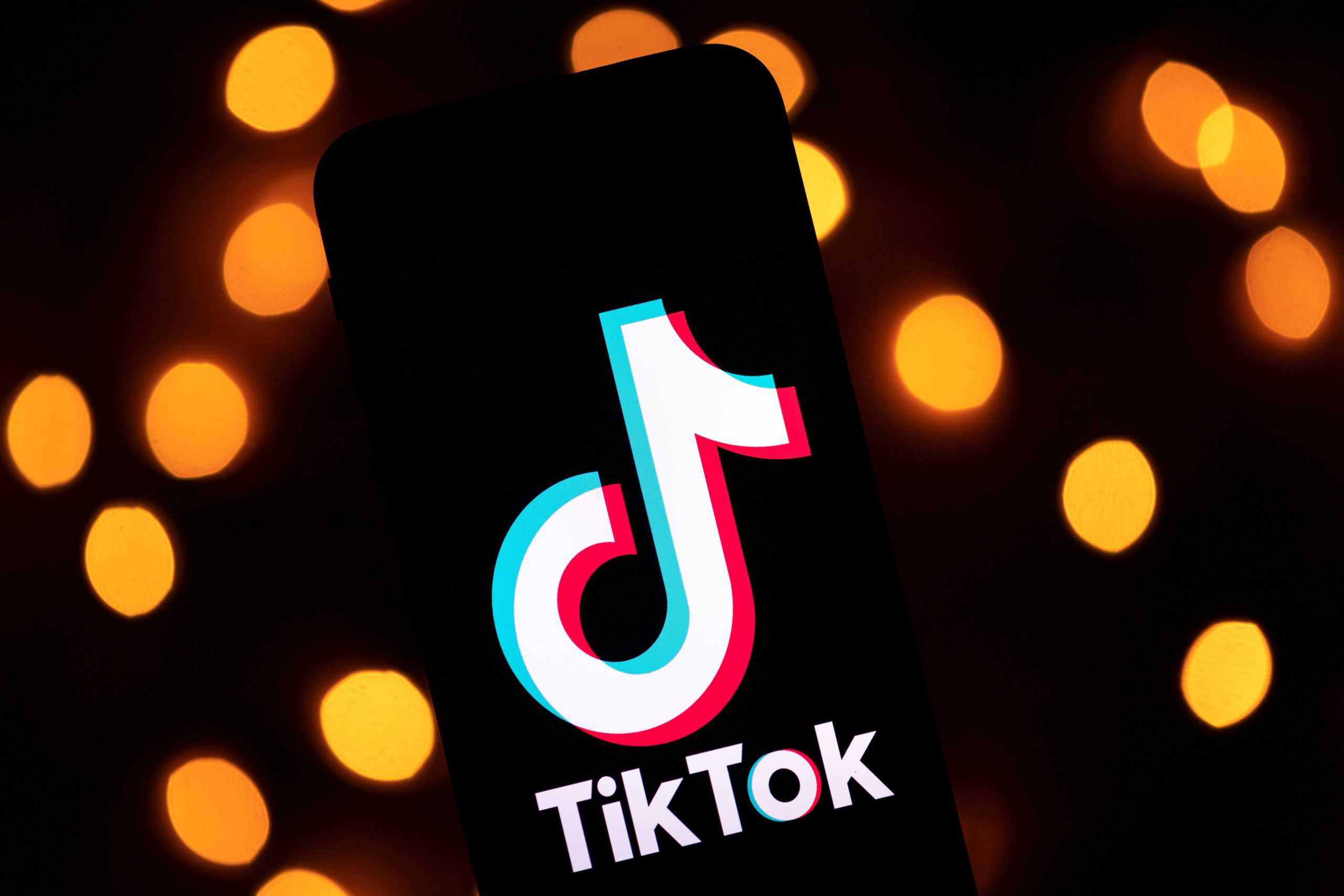 Interview: Taliya And Gustavo On Their N3On Tiktok Success - i1srb29